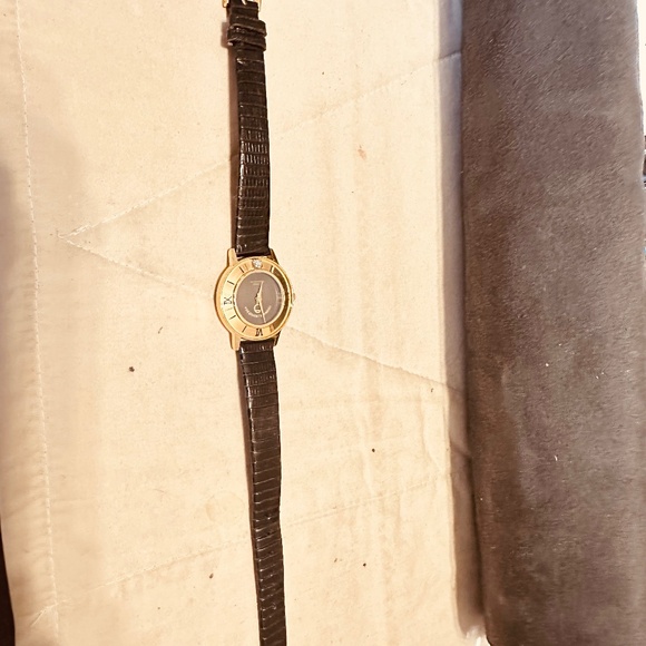 Bulova Accutron Quartz Watch President’s Award Diamond Accent Speidel Gen Lizard main image 10